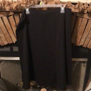 Black skirt (size large)